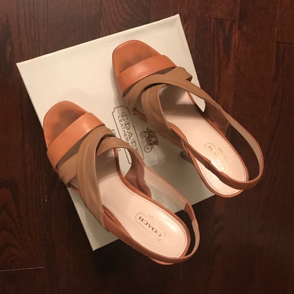 Coach Astor Soft Leather Shoe - Picture 3 of 3